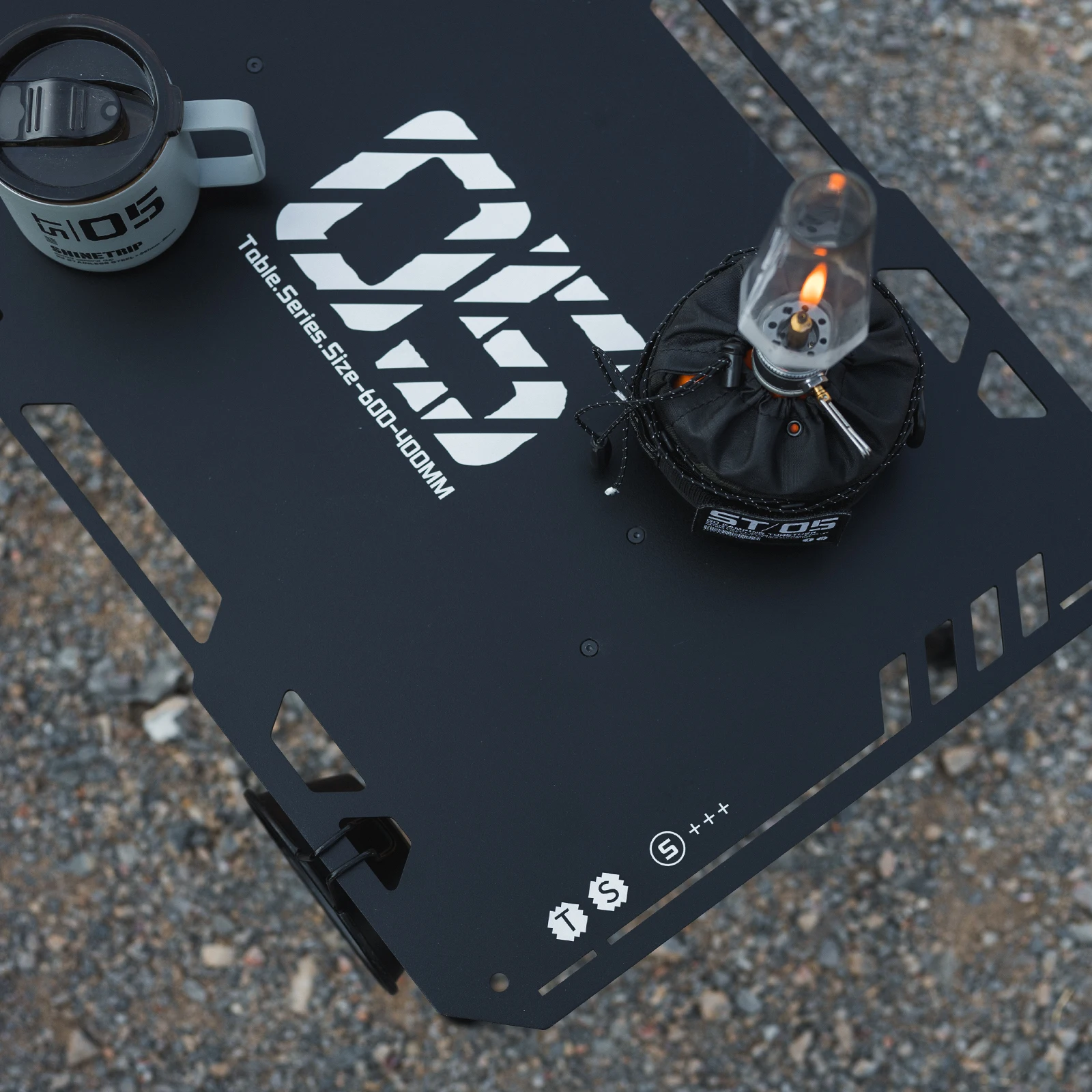 Manufacturers straight hair simple folding table picnic camping table modern simple