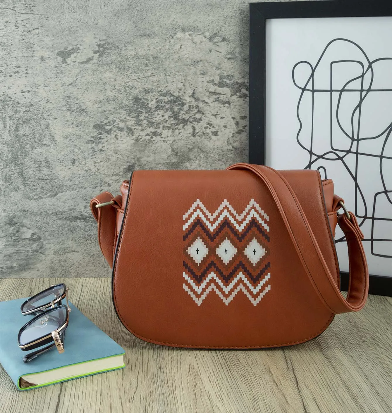 Aztec Patterned Handbag City Small Leather Crossbody Messenger Bag with Shoulder Strap Aztec Design Purse