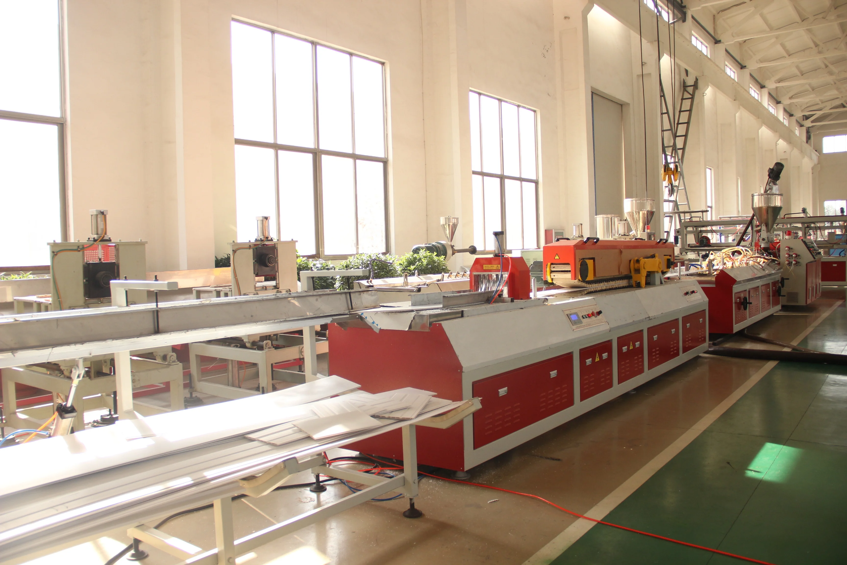 PVC plastic windows and doors profile production making machine