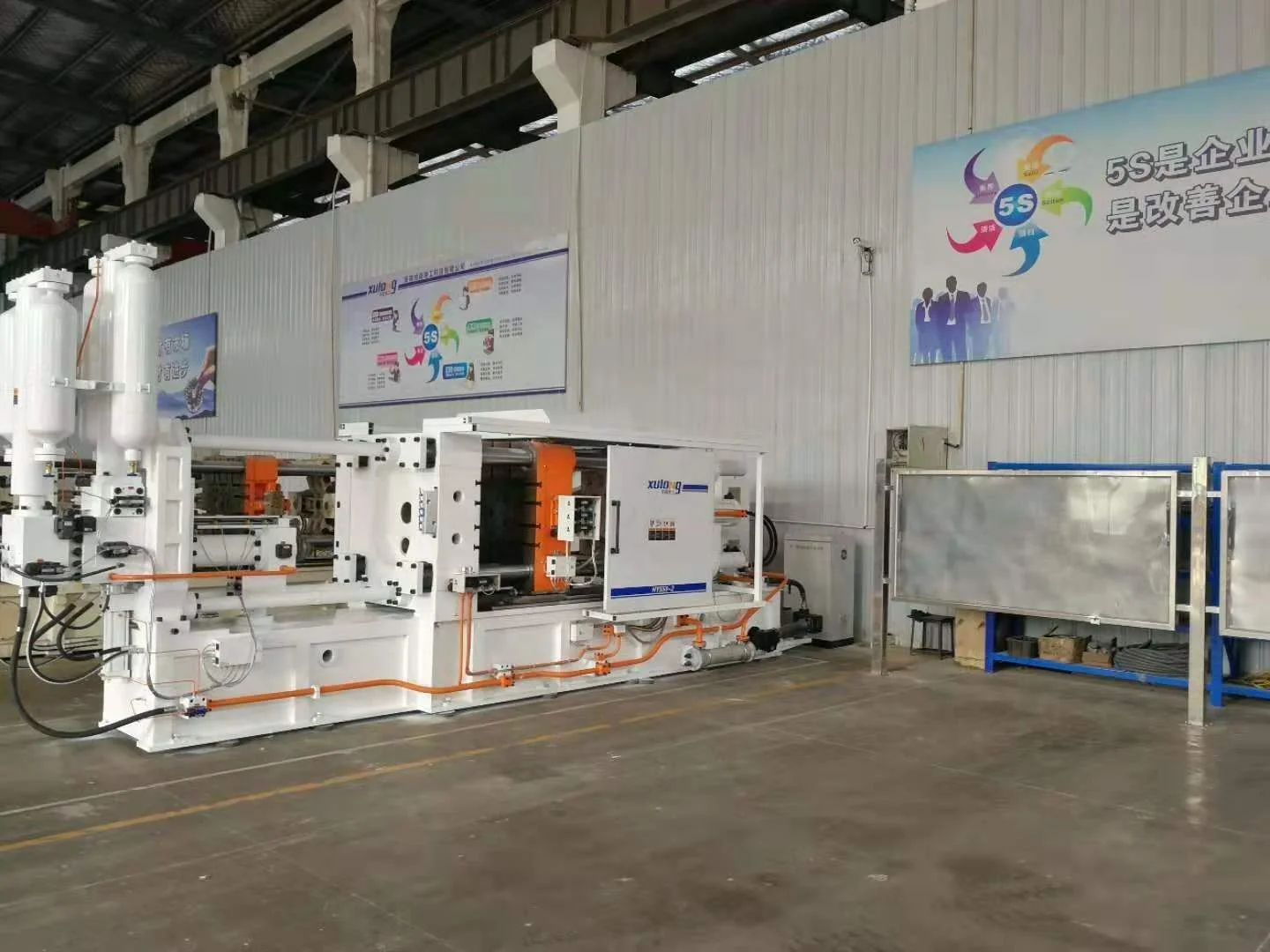 Metal Pressure Injection Molding Aluminium Die Casting Machine For Auto Parts