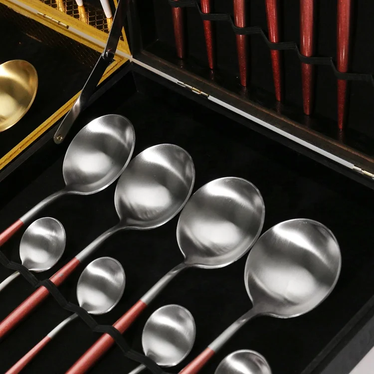 
Bulk 24 piece Titanium dinnerware Stainless Steel Golden Flatware cutipol Pink Gold Plated cutlery Set for Service 6 