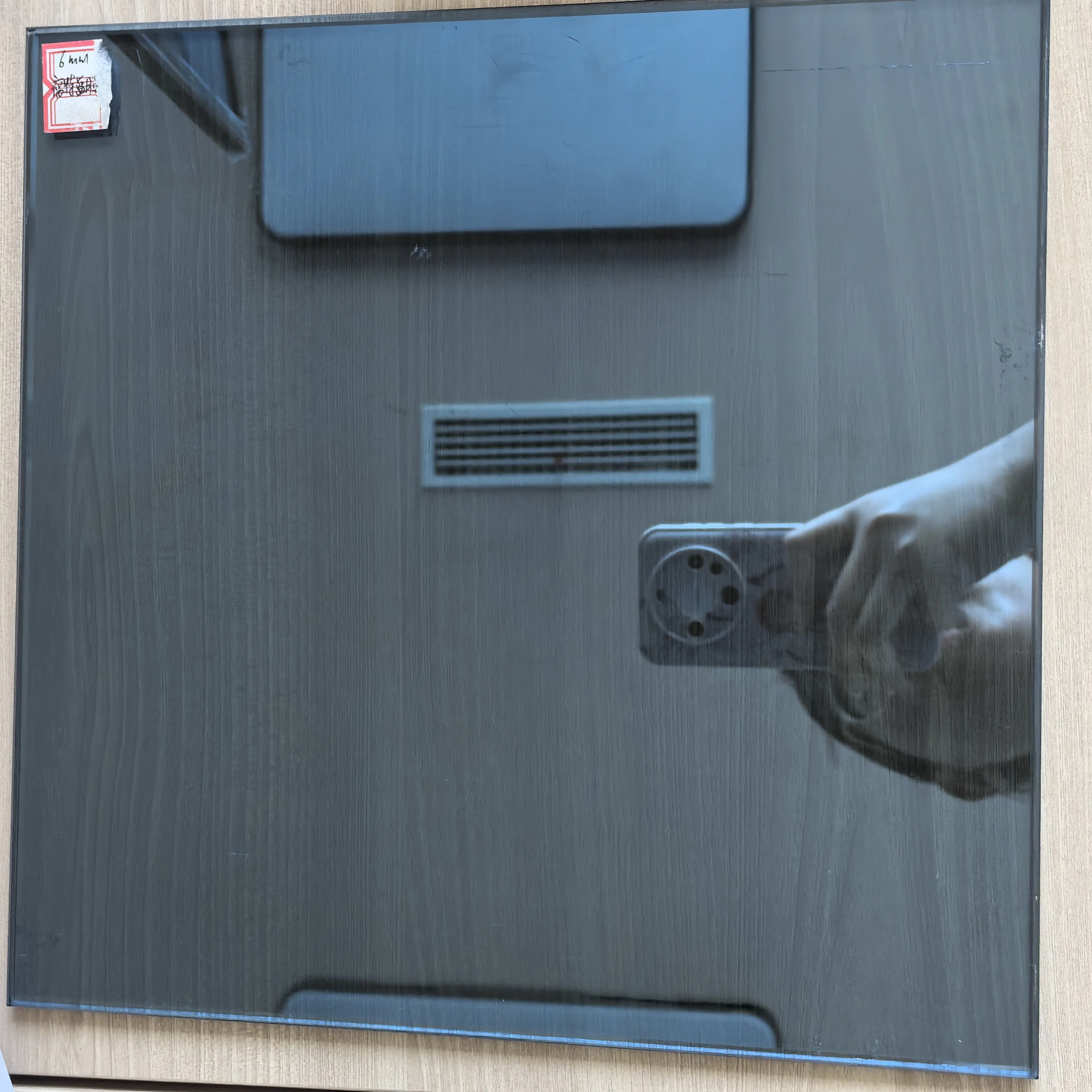 Manufacturer Ford Blue Gem Blue Dark Blue Reflective Glass with Factory price 10mm 12mm 15mm industrial tempered wall glass