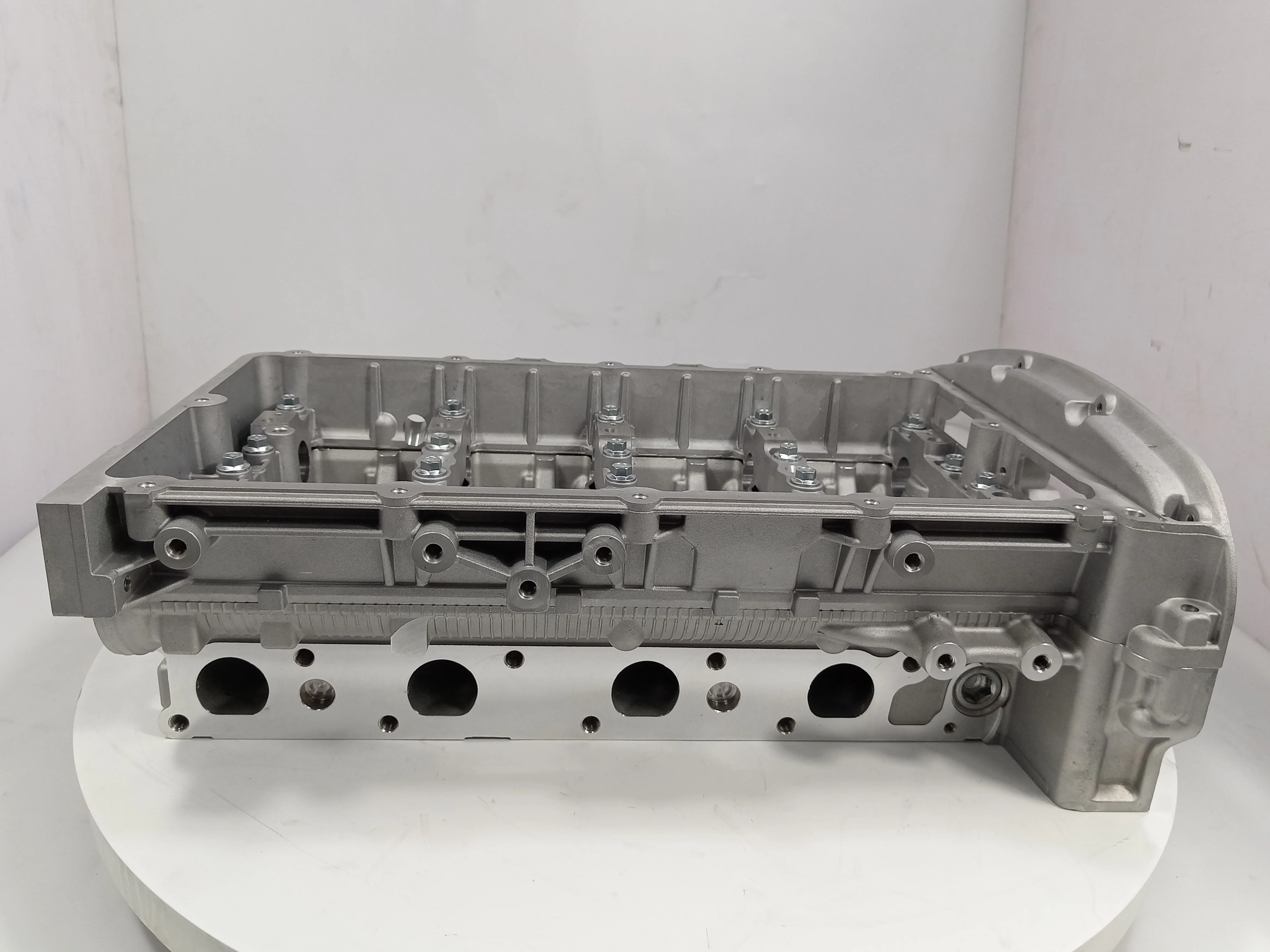 Wholesale 4 Valve Diesel  908758  Engine  Cylinder Head For Ford Transit 2.2