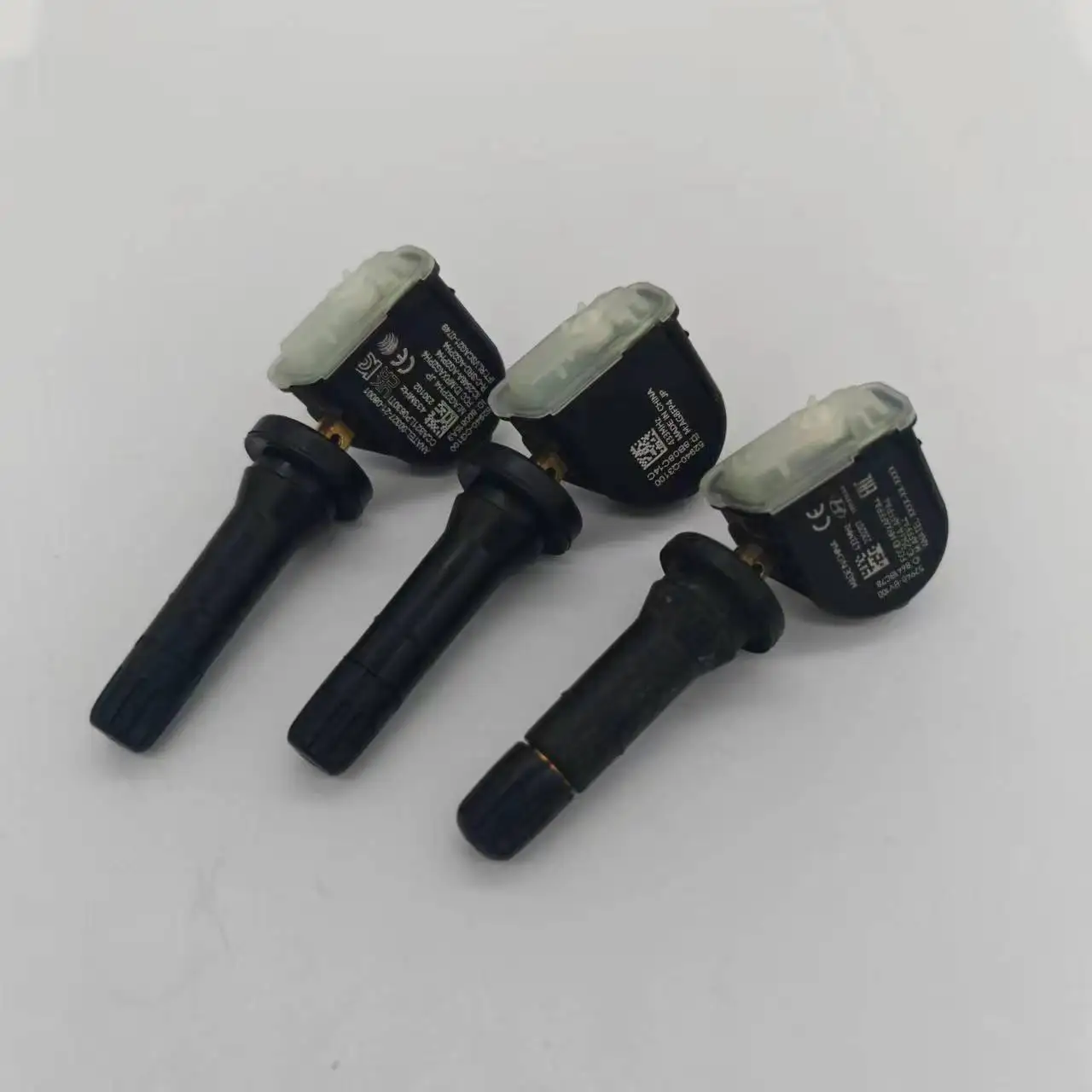 TPMS Tire pressure sensor for 2019, 2020, 2021 Kia Forte 52940J7000  52940-j7000 52940j7000