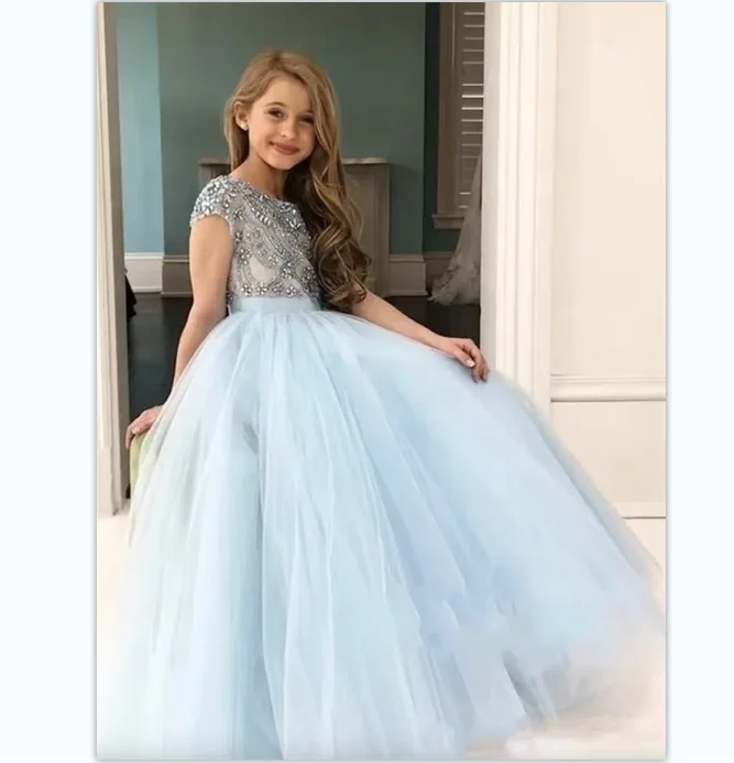 2024 Princess Light Blue Girls Pageant Dresses Jewel Neck Tulle Silver Crystal Beads Short Sleeves Kids Flower Girls Dress Gown