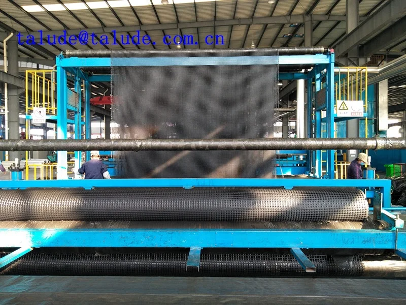 Fiberglass geogrid used in road