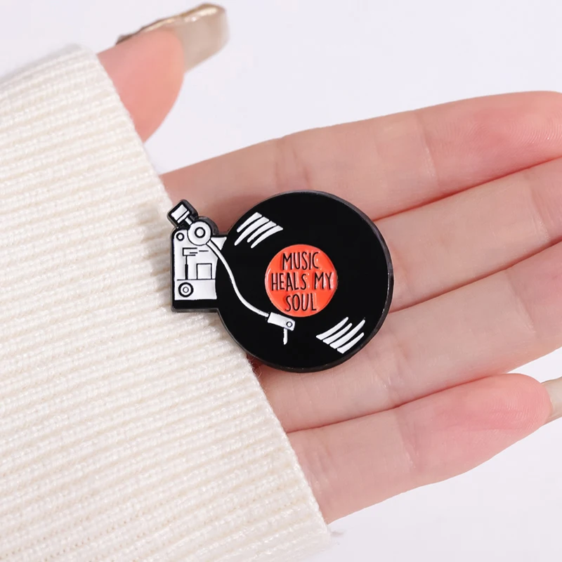 Retro Music Records Enamel Pins Custom MUSIC HEALS MY SOUL Brooches Lapel Badges Funny Jewelry Gift for Kids Friends