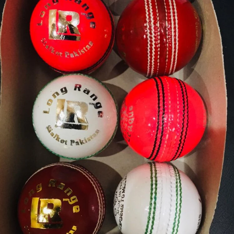 Высокое качество ручной работы 90 за кадром по низкой цене с изготовленным на заказ логосом шары для Крикета