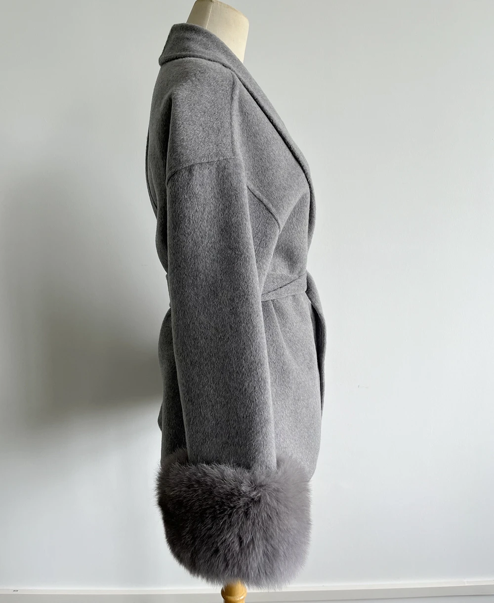 QC23050 New Arrival High Quality Cashmere Wool Cardigan Coat With Detachable Fox Fur Cuffs