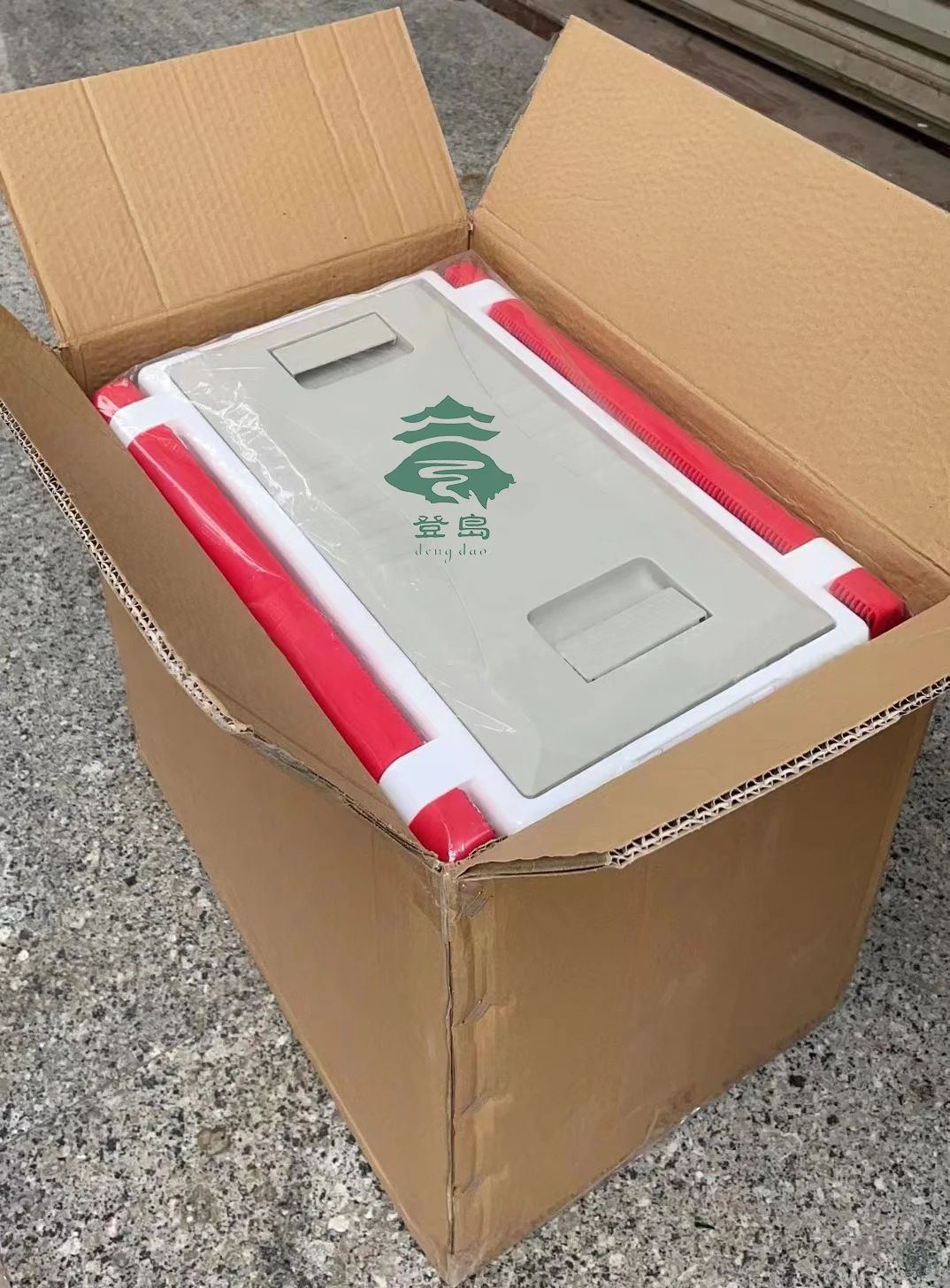 HOT Custom New Design Cooler Box With Table And Chairs Stools Camping Table Pp Ice For Outdoor Cooler Box Professional Insulated