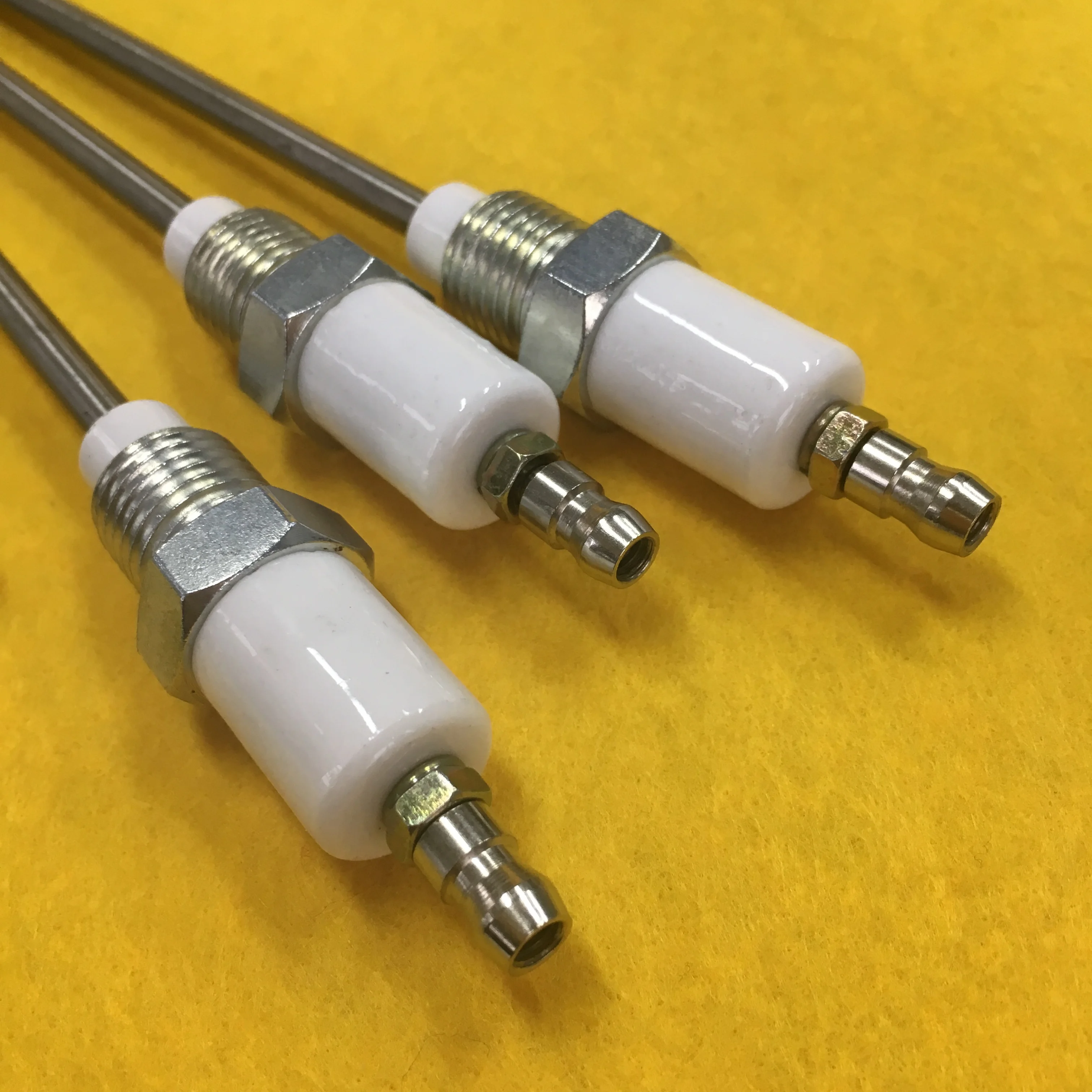 BERU ZE 14-12-100 A1 Thread M 14X1.25 Length 100mm Ceramic Spark