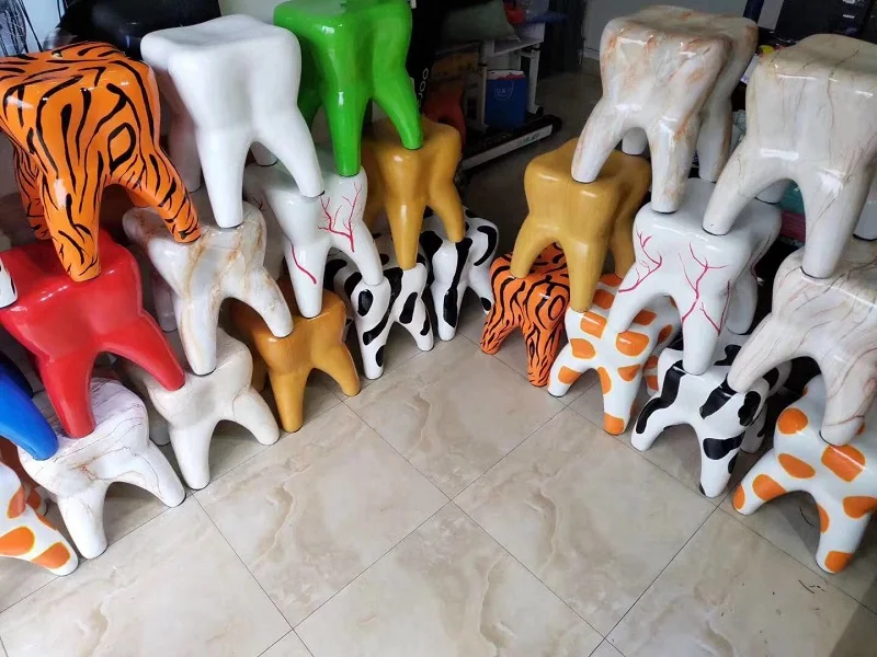 2019 New Design Resin FRP Tooth-shape  Cute Table And Chair
