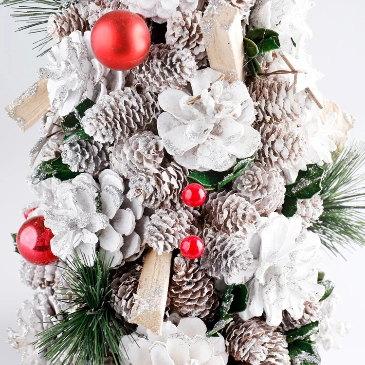 BSCI оптовая продажа высокое качество Белые сосновые конусы игла для рождественской елки украшения стола со снегом