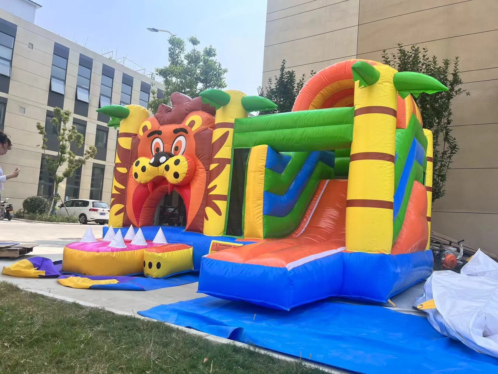 Inflatable Lion Castle Inflatable Slide Trampoline Combination Factory Customization