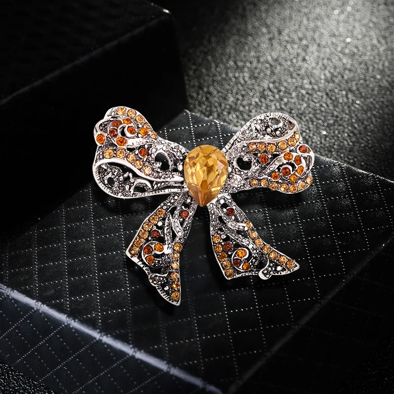 Fashion Luxury alloy butterfly bow diamond brooches brooch pin
