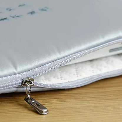 New Arrival Hand-made Lightweight Soft Felt Laptop Bag Laptop Sleeves Pouch Case Covers Document Organizer with silk embroidery