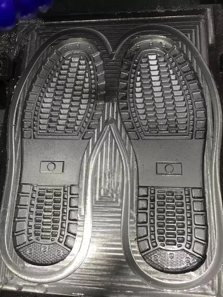 RY-T5 hot stamping mold Mobile phone precision parts processing 4-axis CNC engraving machine metal engraving