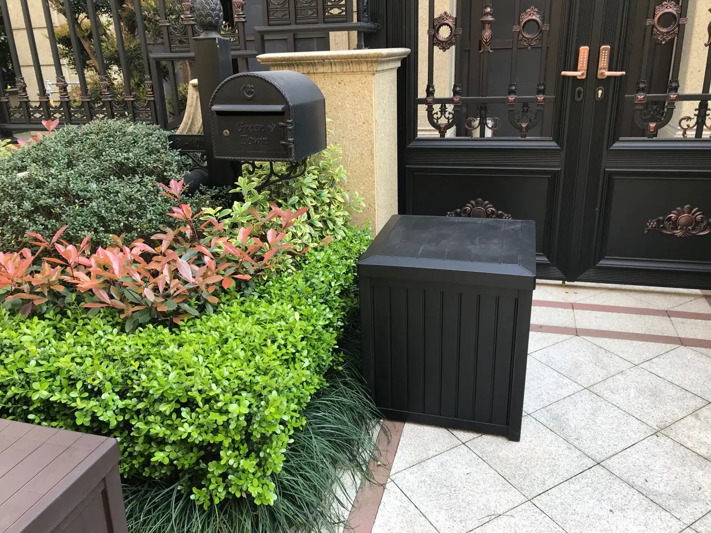 
Wooden Style Home Organization Plastic Organizer Storage Container Outdoor Trunk Box Garden Plastic Storage Deck Box With Lid 