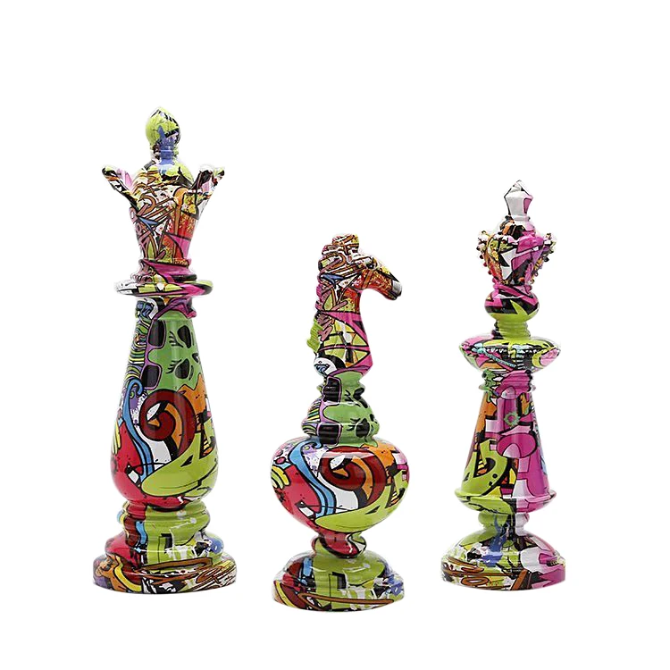 Colorful Chess Statues Sculpture with Knight Queen and King Set of 3 Resin Figurine Chess Piece Ornaments For Home Decoration
