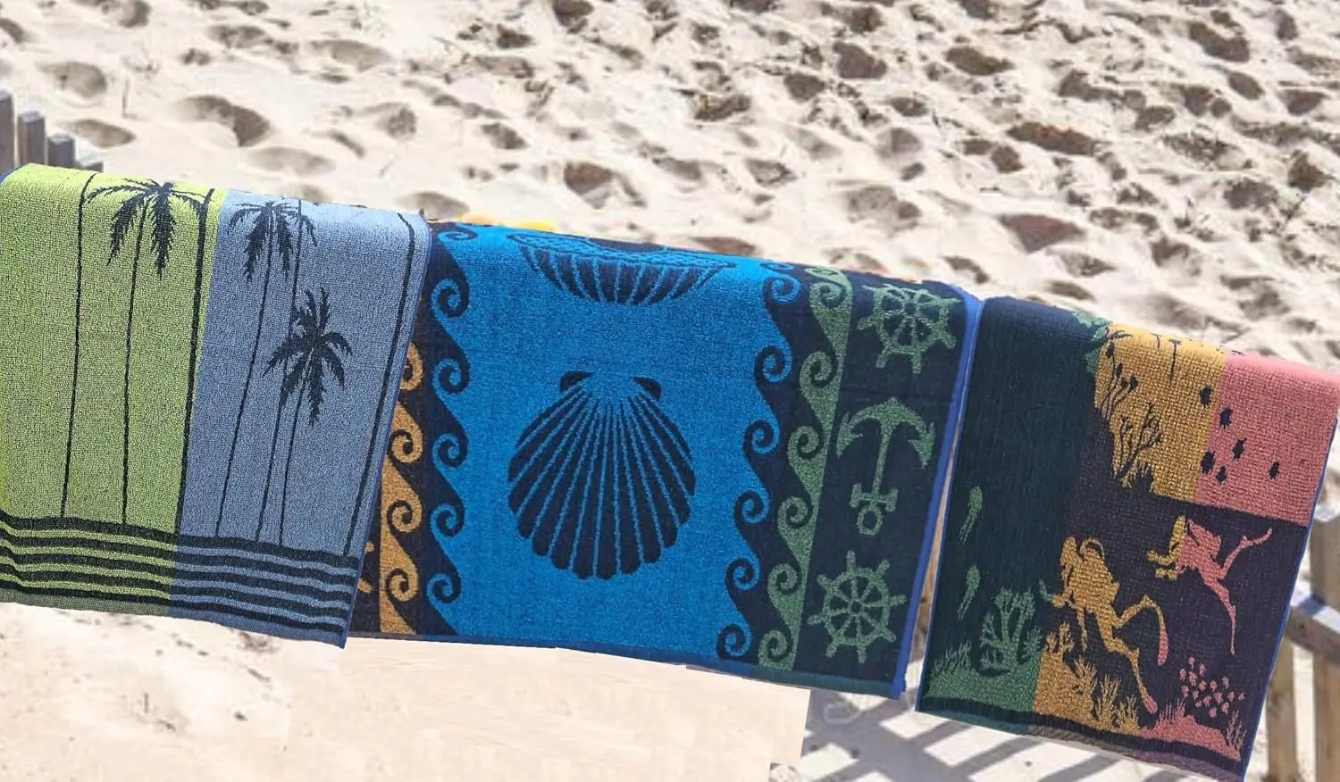 Wholesale High Quality Custom Embossed Super Absorbent 100% Cotton Yarn-dyed Print Jacquard Beach Towel
