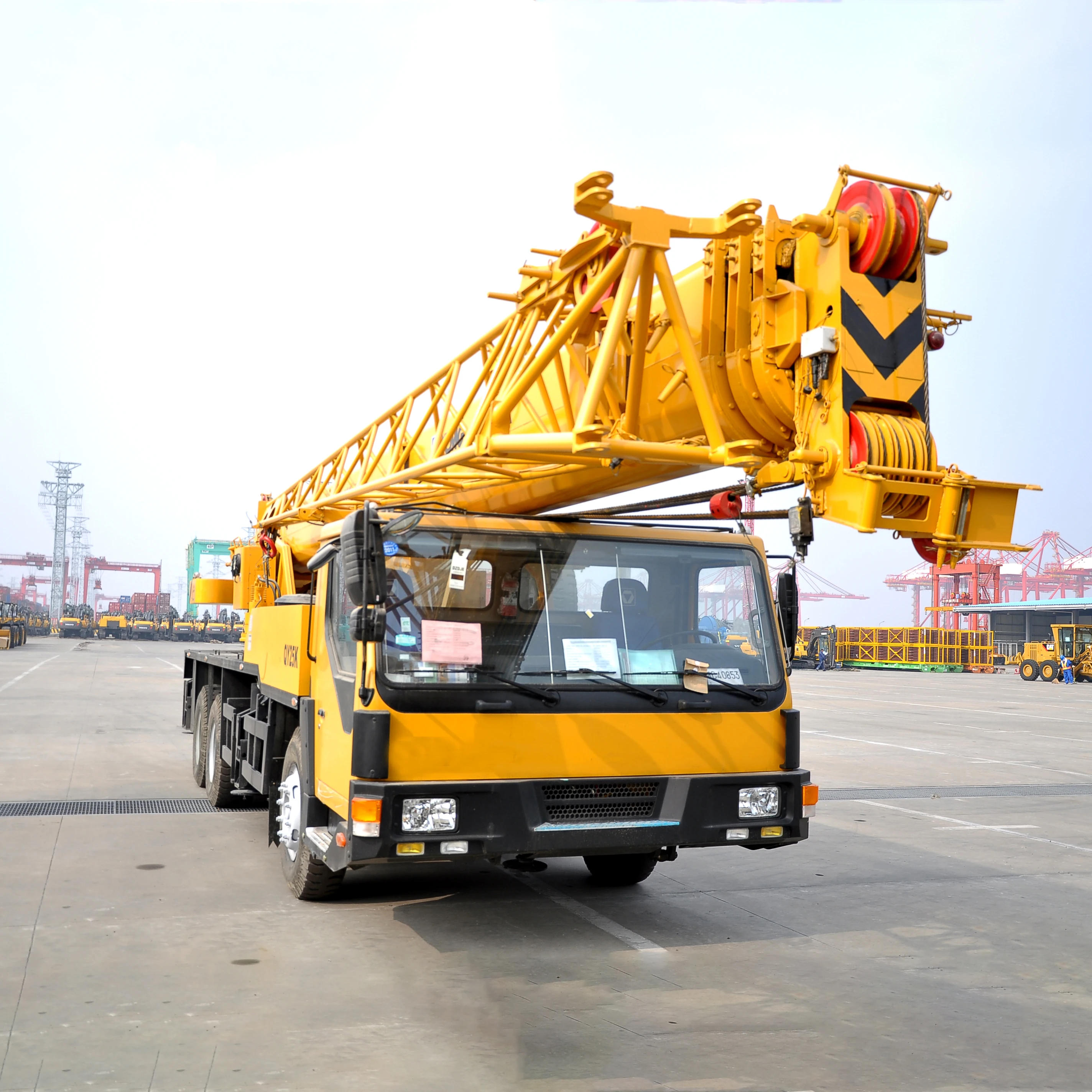 China Top Brand 25 Ton Truck Crane Qy25k5d Good Price for Sale