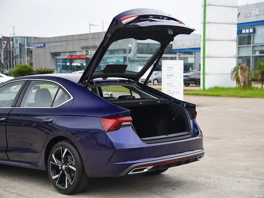 2024 Skoda Octavia Роскошные Mingrui Pro A5A7 роскошные новые дешевые автомобили произведенные в Китае
