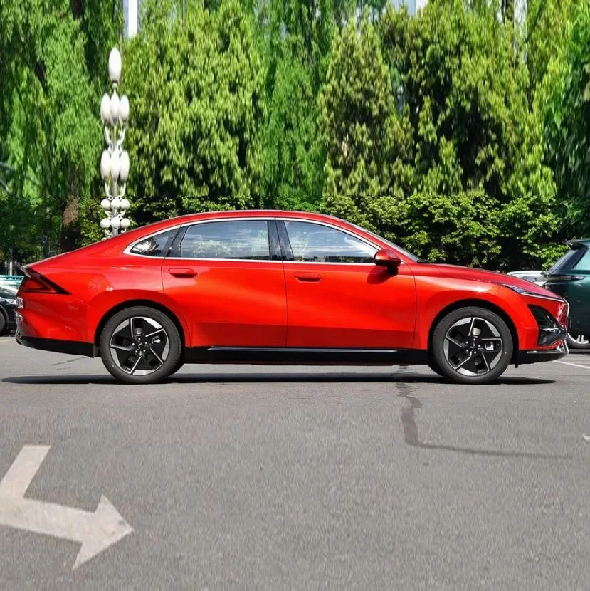Китайская оптовая продажа чистые электромобили Wuling Xingguang Ev дешевые автомобильные новые автомобили произведенные в Китае