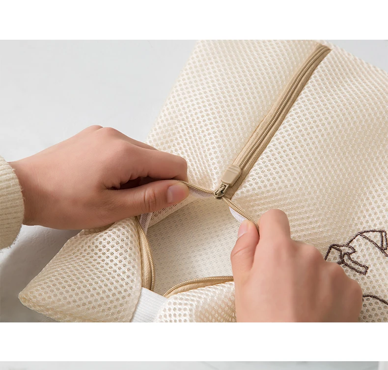 Ultra Fine Zipper Mesh Wash Bag Protects Delicate Expensive Blouses Hosiery  Bras and Underwear No More Snags Knotting
