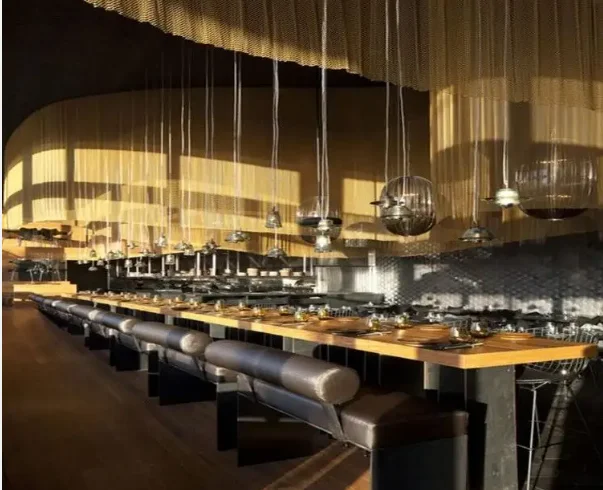 Flexible Stainless Steel Chain Mesh Curtain Wire Mesh Curtain Coil Drapery Metal Mesh Curtain for Chandelier