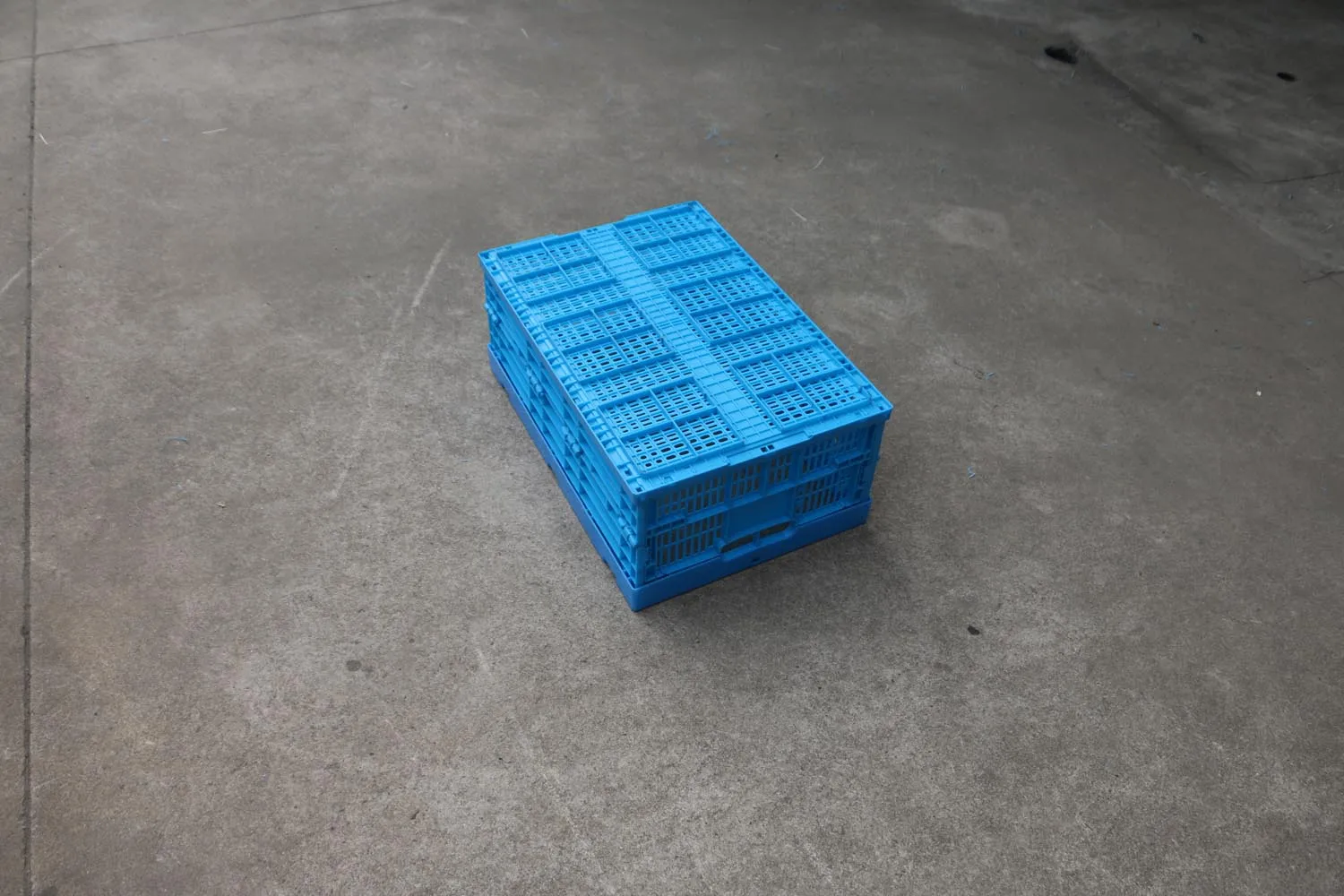 NEXARA 590*395*240mm Foldable PP Plastic Crate Solid Box Storage for Warehouses Hot Sale Series