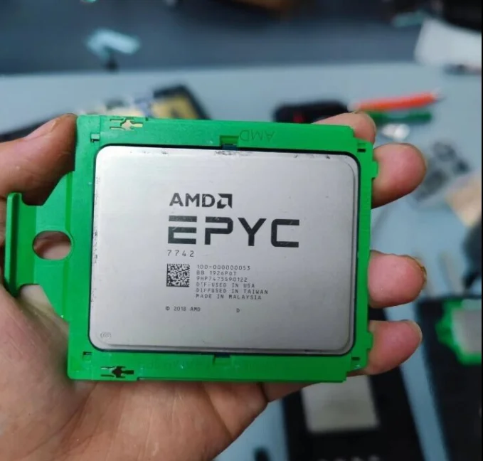 EPYC 7742 SP3 CPU Processor 100-000000053 2.25GHz 64-Cores L3-256MB 225W