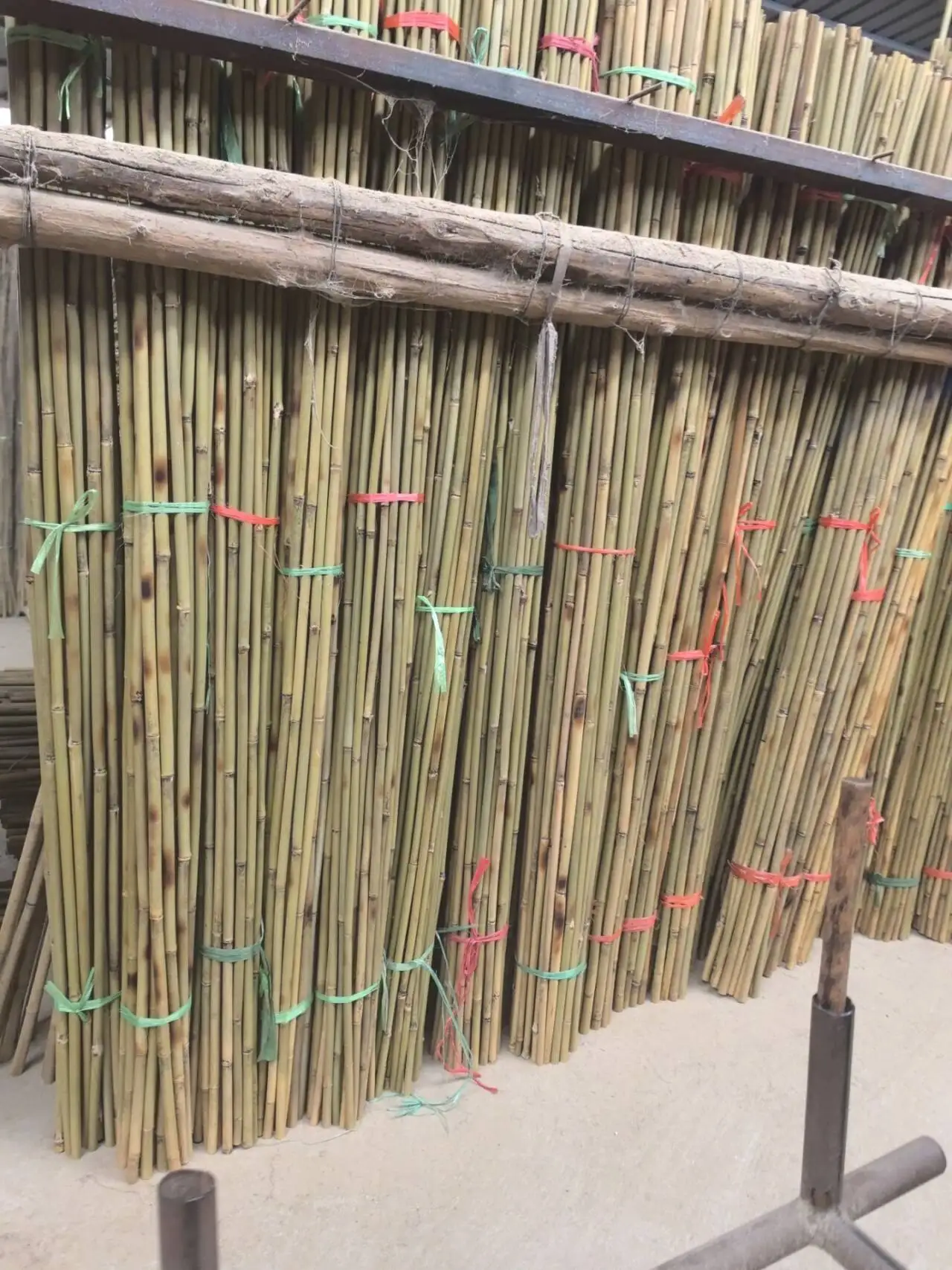 Wholesale Natural Dry Straight Raw  Bamboo plant support