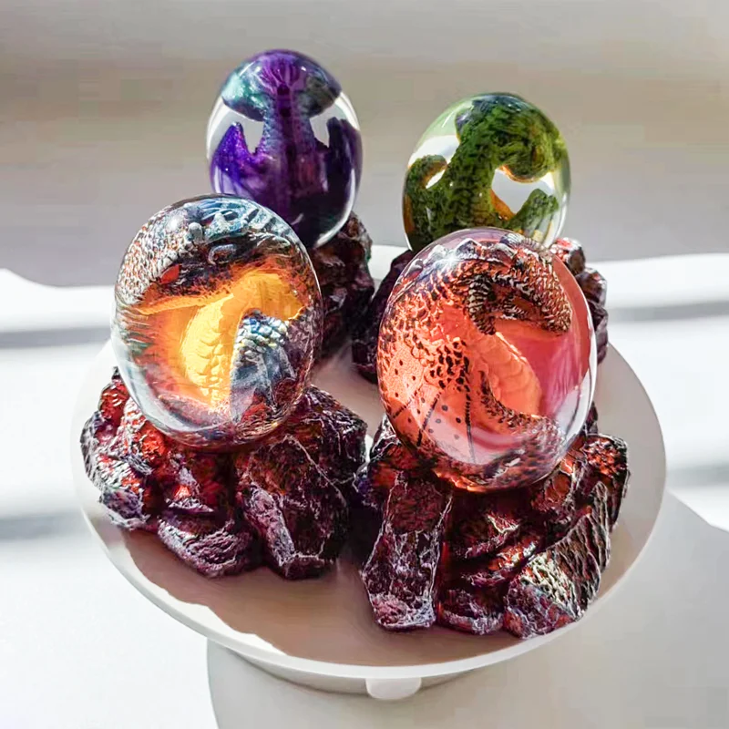 Wholesale Custom Highly transparent resin crafts Dinosaur Eggs Home decor statue Polyresin animal small  figurine Ornaments