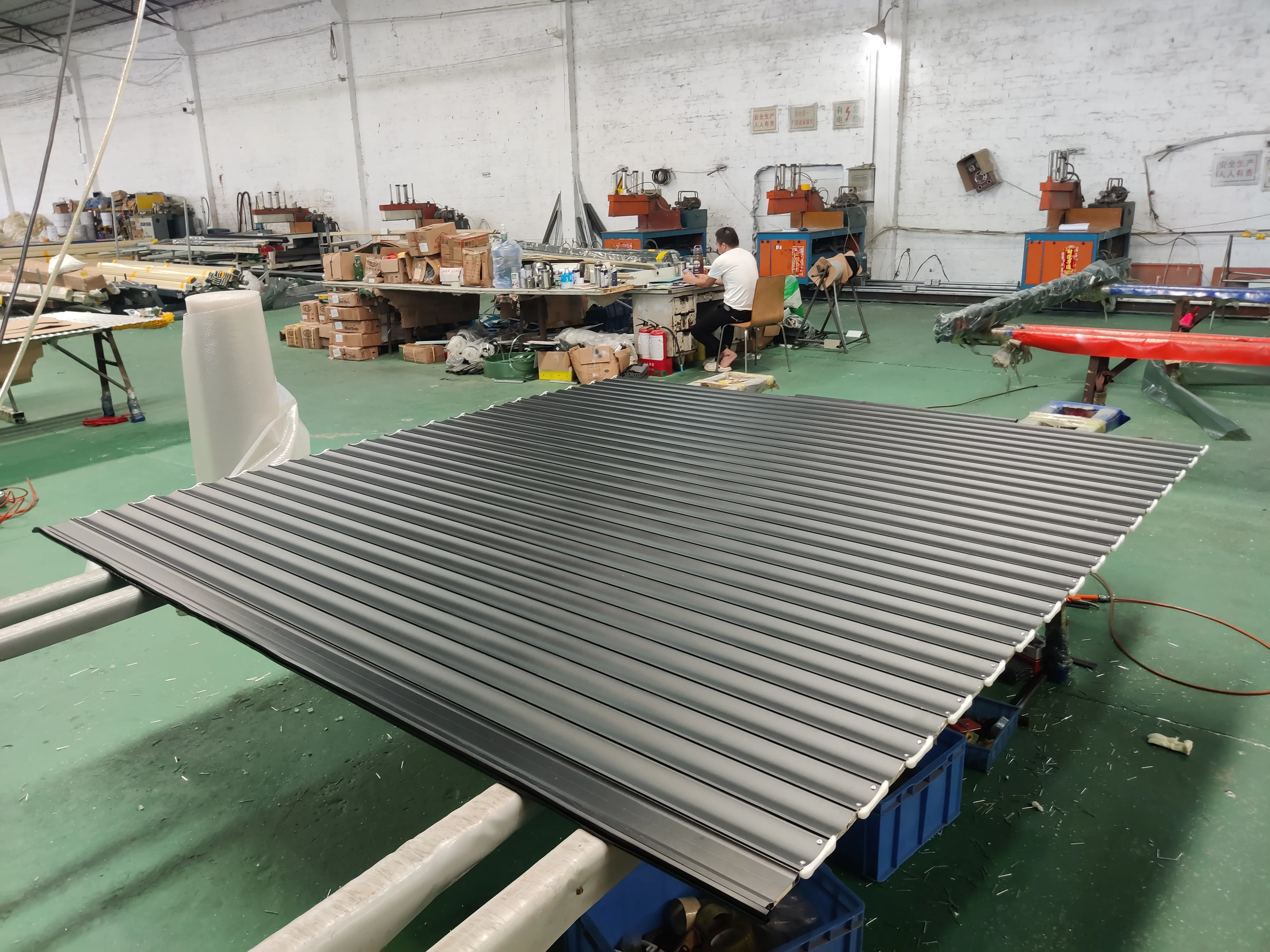 High Quality Electric Aluminum Roller Shutter Window Industrial Design Style Modern and Anti-Theft for Exterior Application