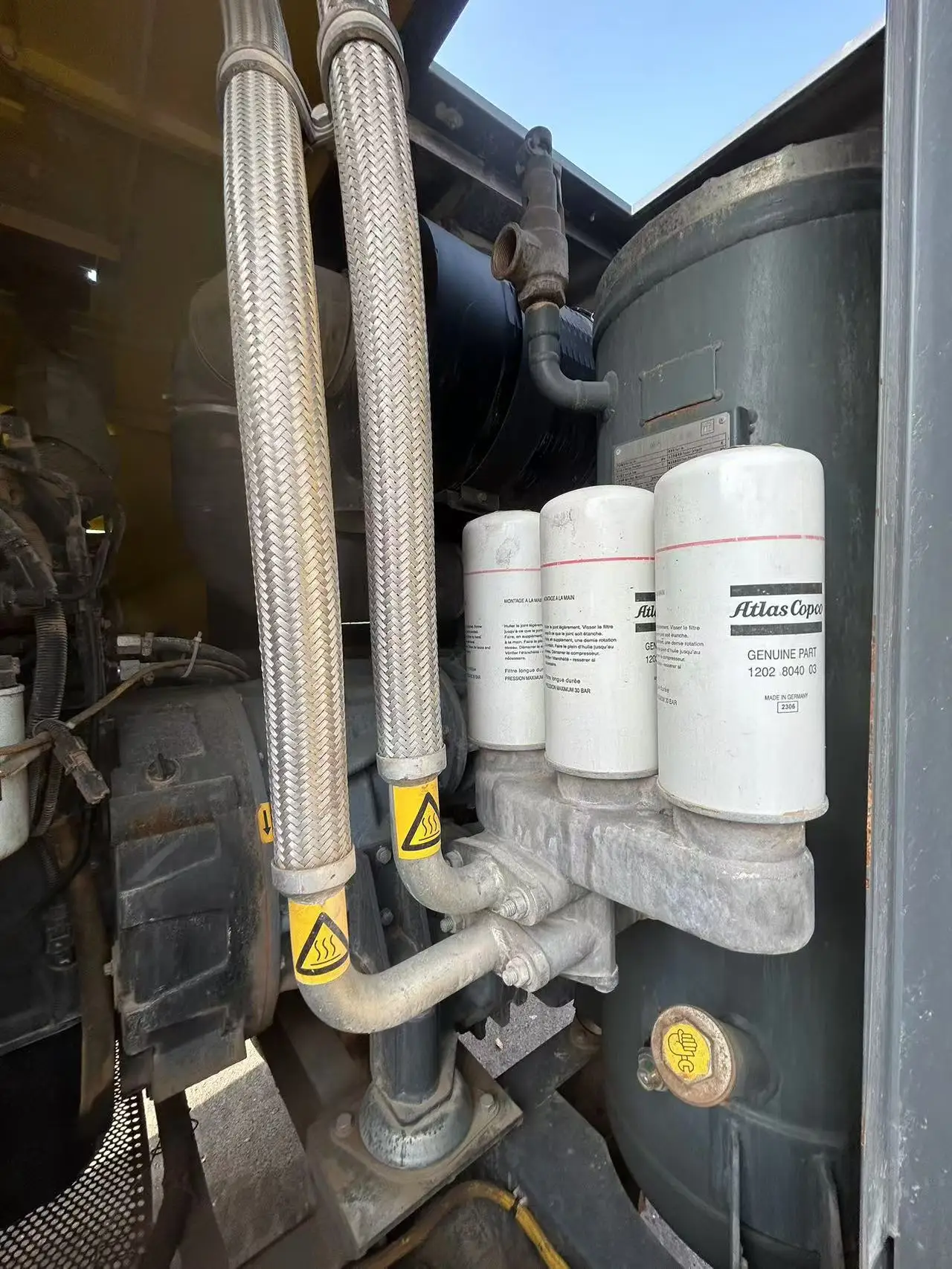 Used Atlas 888 air compressor