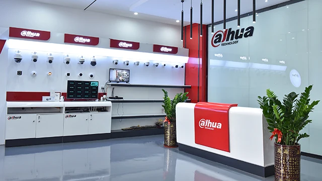 4MP High Image Definition Starlight POE IR Turret IP Camera Built-in Mic WDR IP67 Weatherproof SMD Plus IPC-HDW2431T-AS-S2