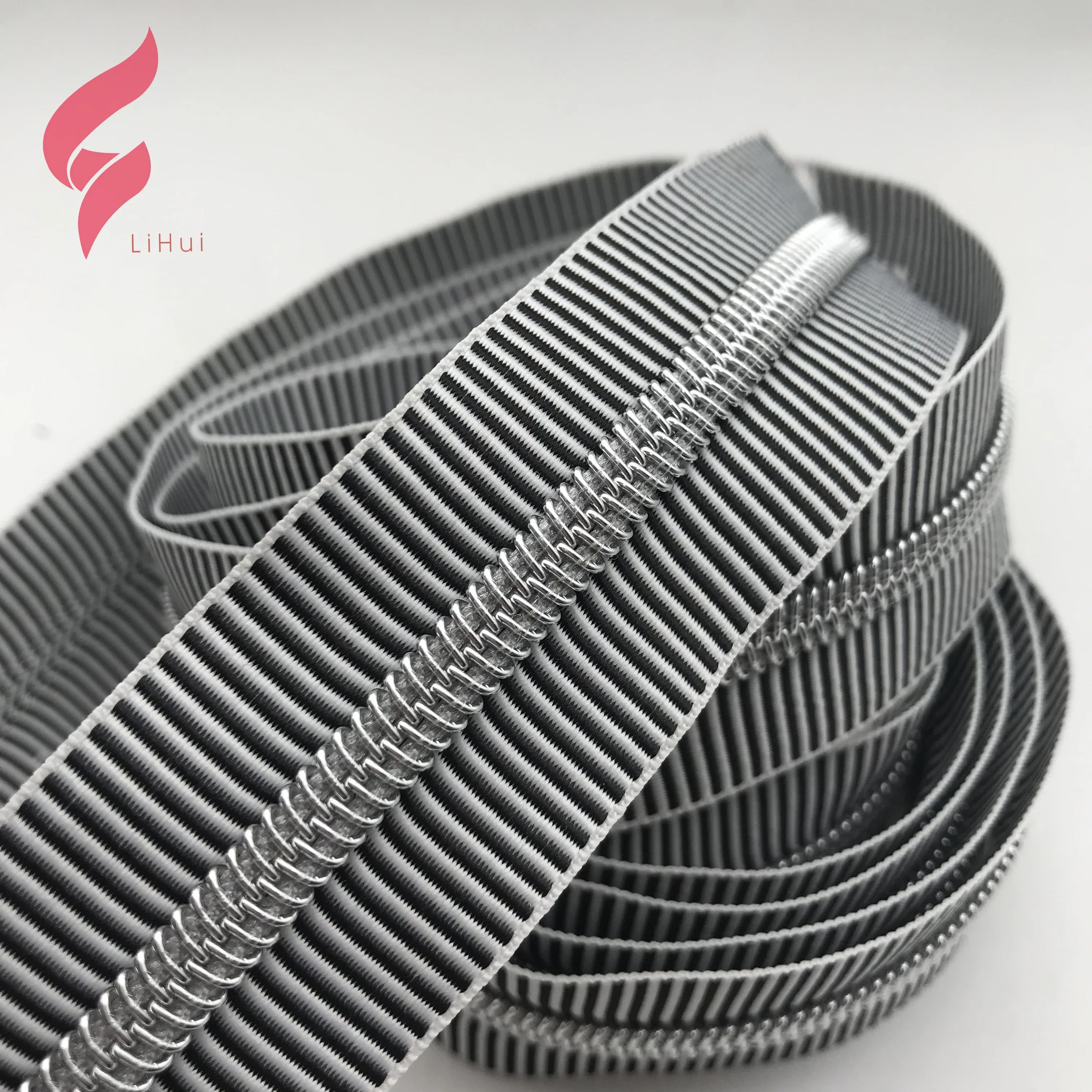 Lihui hardware Nylon Zipper Roll Zippers Garment Accessories Gold Silver 3#5#8#10#Waterproof zipper