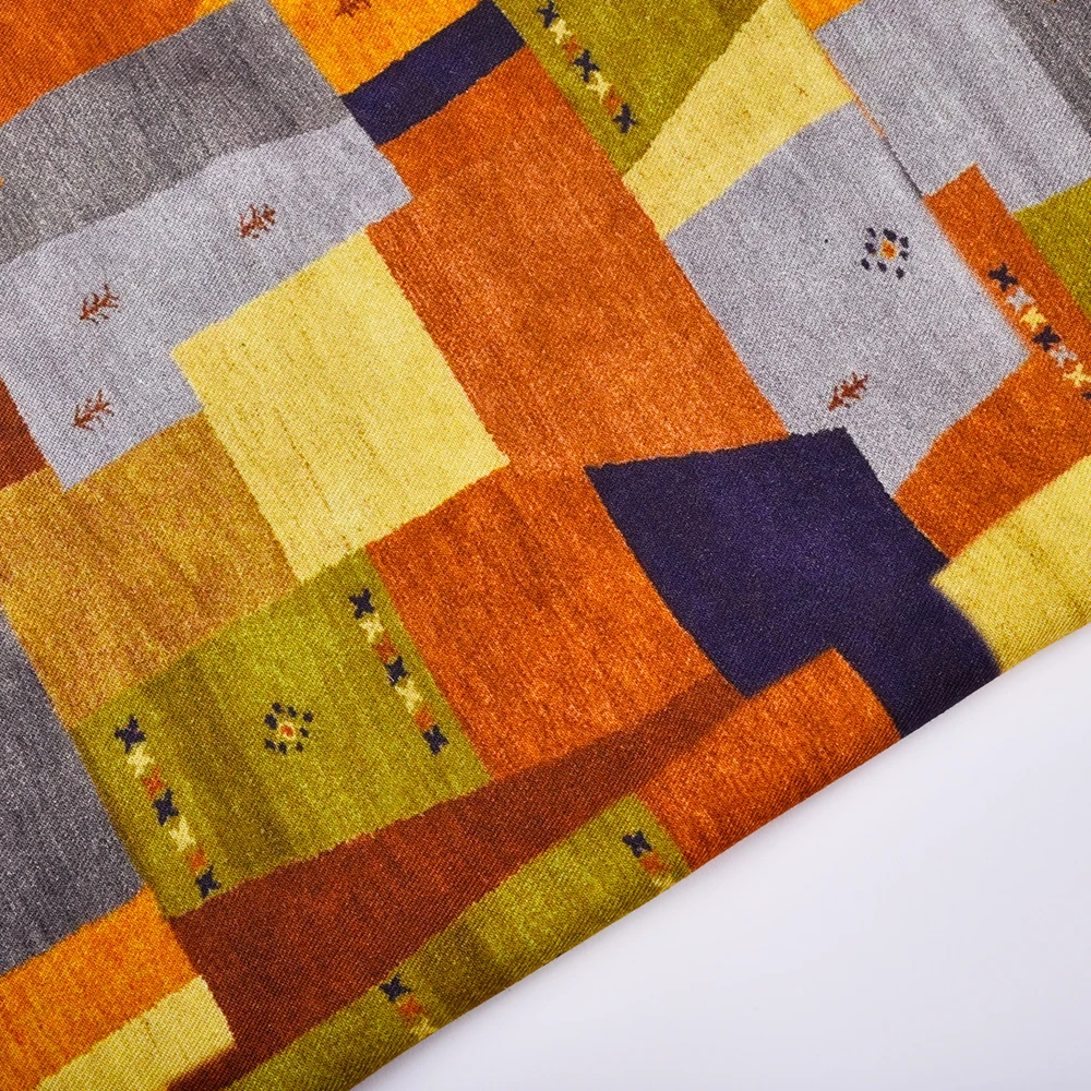 Custom pattern 100% rayon printing  flower design fabric for clothing