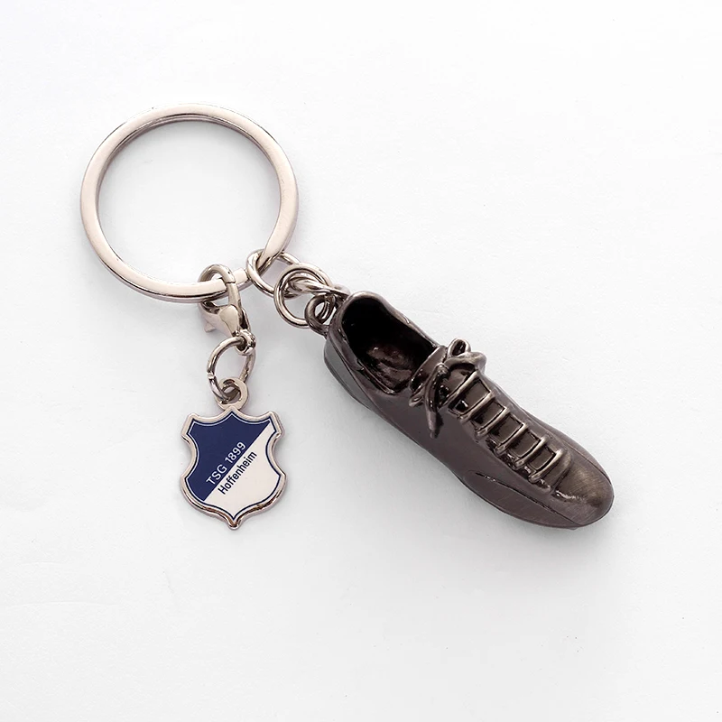 Popular super quality exquisite design zinc alloy metal 3D vintage retro train keychain