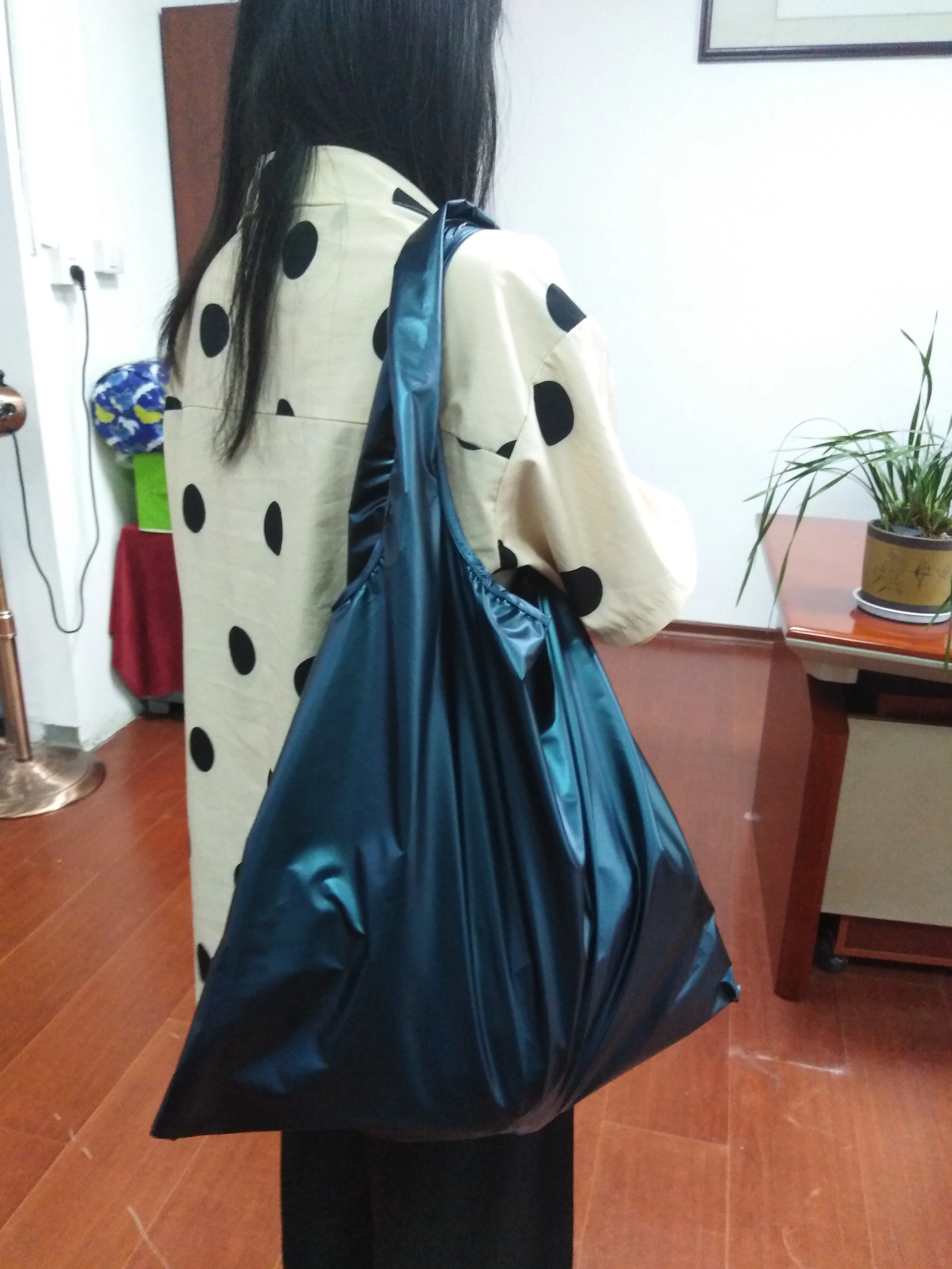 Sunny Century 2020 NEW Polyester Greatly Fasten Promotion Metallic Fabric Shiny Tote RPET Shopping Bags