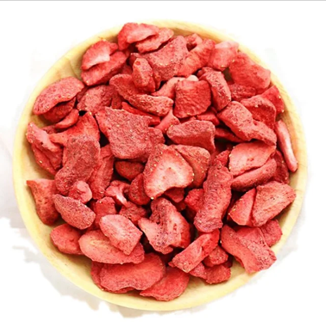 Wholesale Market Price Crispy Snacks No Additive No Preservatives Freeze Dried strawberry Whole Fruit Dried Strawberry