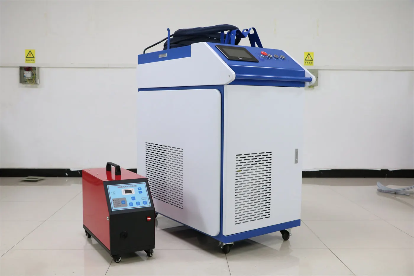 Multifunctional 3-in-1 Automated Handheld Portable Welding Machine with Automatic Wire Feeding