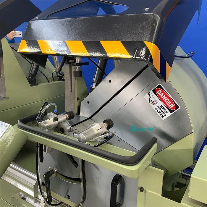 automatic positioning aluminum window profile cutting machinery with 135mm sawing width