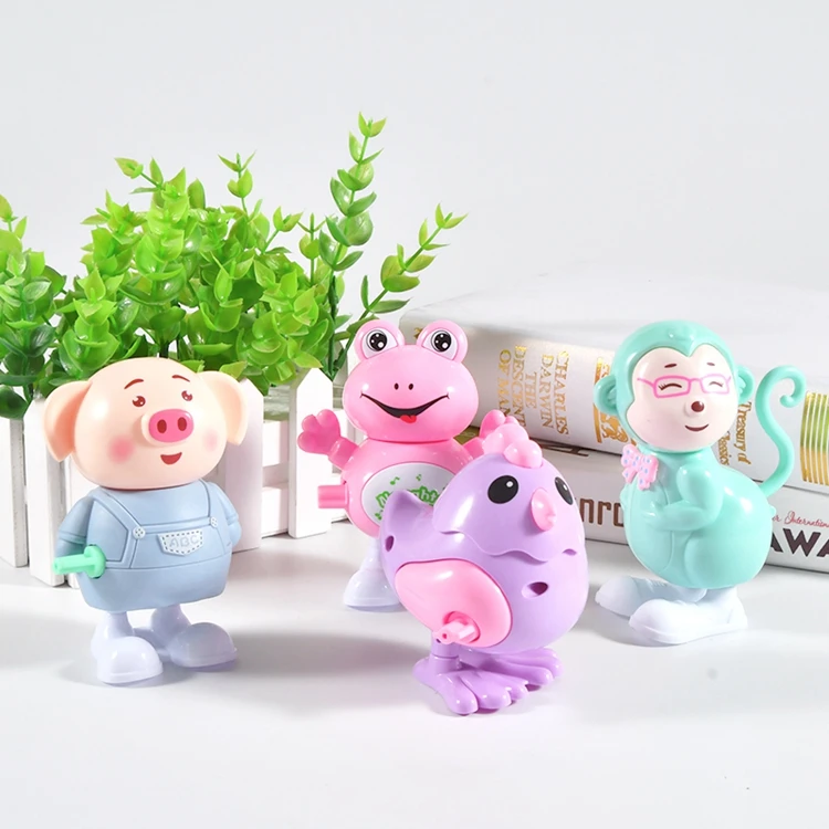 dropshipping Good Price of China Cartoon Animals Wind Up Toys Cheap Plastic Clockwork Mechanical Wind Up Swing Toy for Kids
