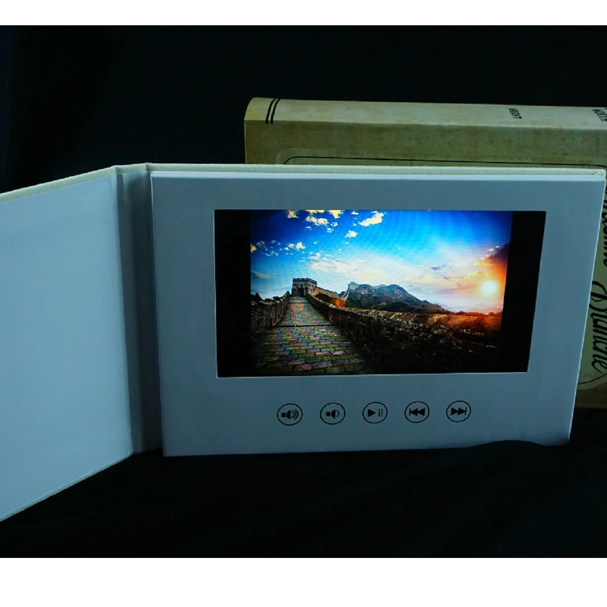 Real high resolution our wedding motion book blank linen lcd invitation postcards 7inch video brochures ips for birthday mother