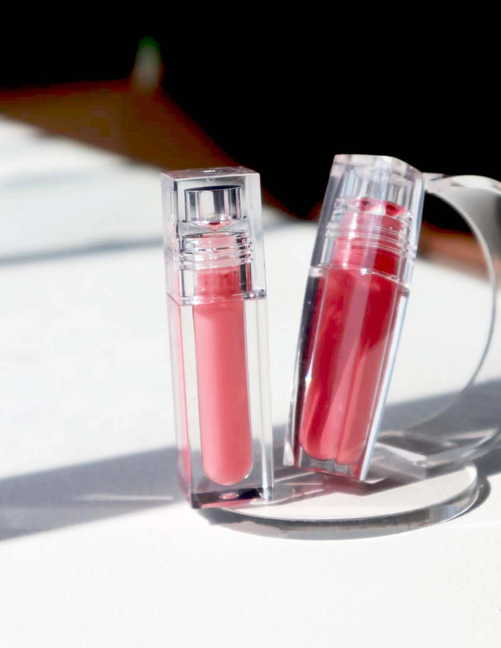 Factory Custom Logo Mini Cute Honey jar Key Chain Lip Gloss Long lasting Moisturizing Lip Oil Gloss