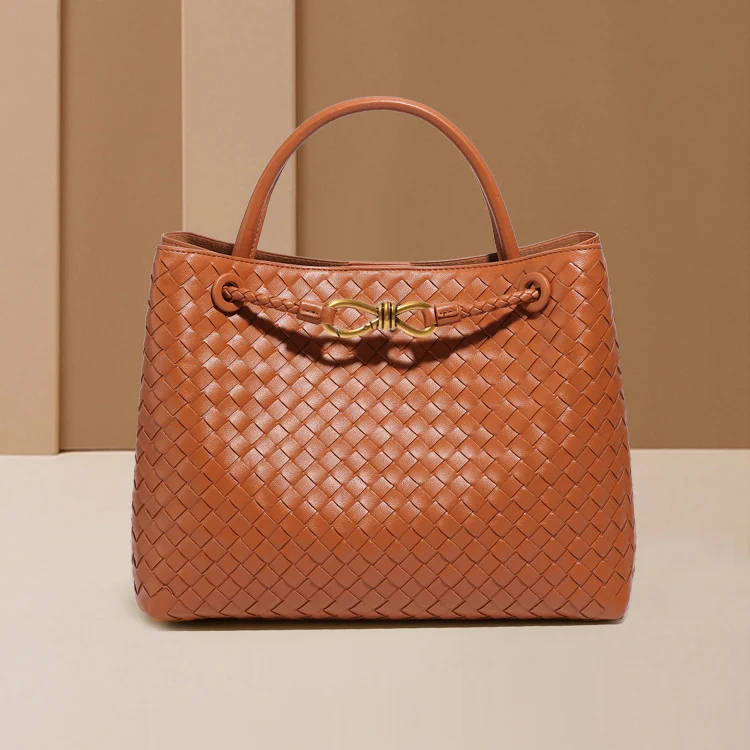 Custom wholesale 2024 new vintage luxury large capacity Tote hand bags women woven PU Leather handbags for ladies