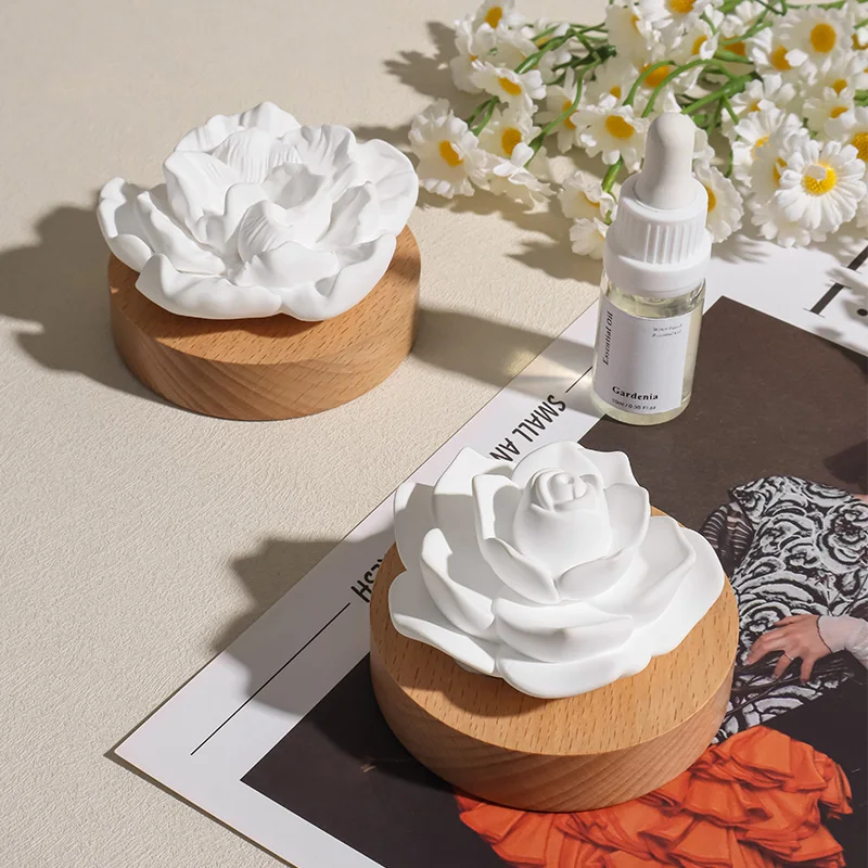 Home Decoration Air Freshener Wood Base Scented Ceramic Rose Flower Aroma Plaster Porcelain Fragrance Oil Diffuser