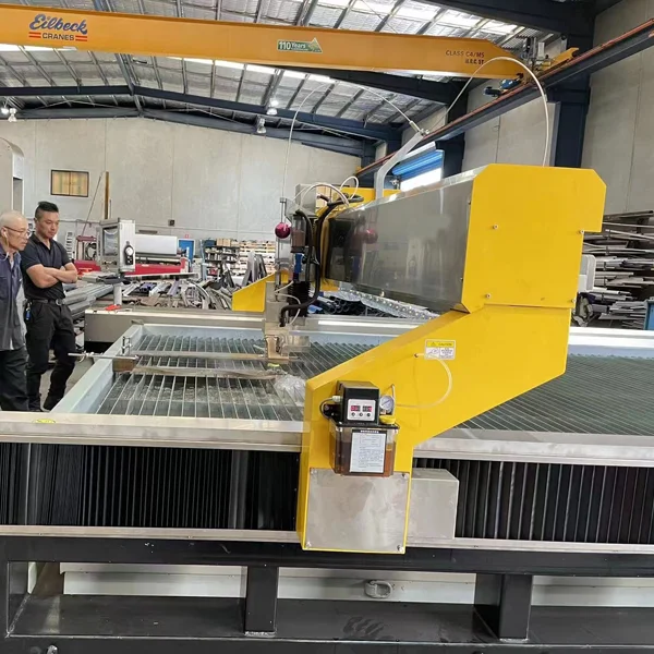 Станок с ЧПУ для струйной резки воды, 5 осей, 45 градусов