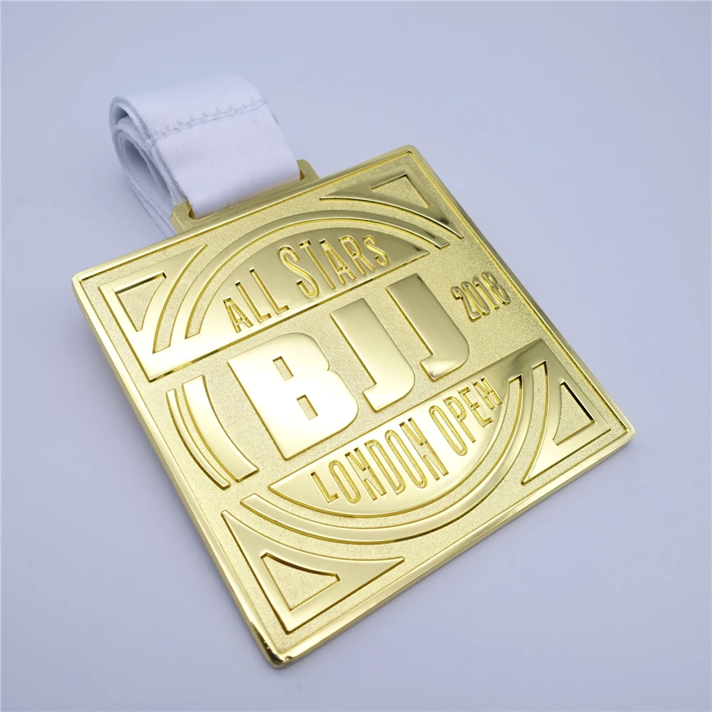 Zhongshan Factory Professional Customized Metal Marathon Sports Award Medallion Karate Running Soccer Trophy Gold Medal